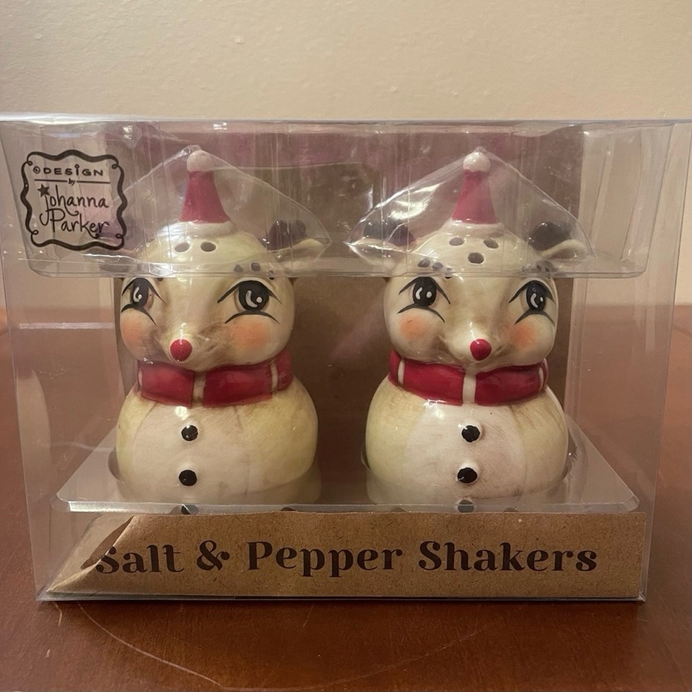 NIB JOHANNA PARKER REINDEER SALT & PEPPER SHAKER SET Winter Holiday Christmas